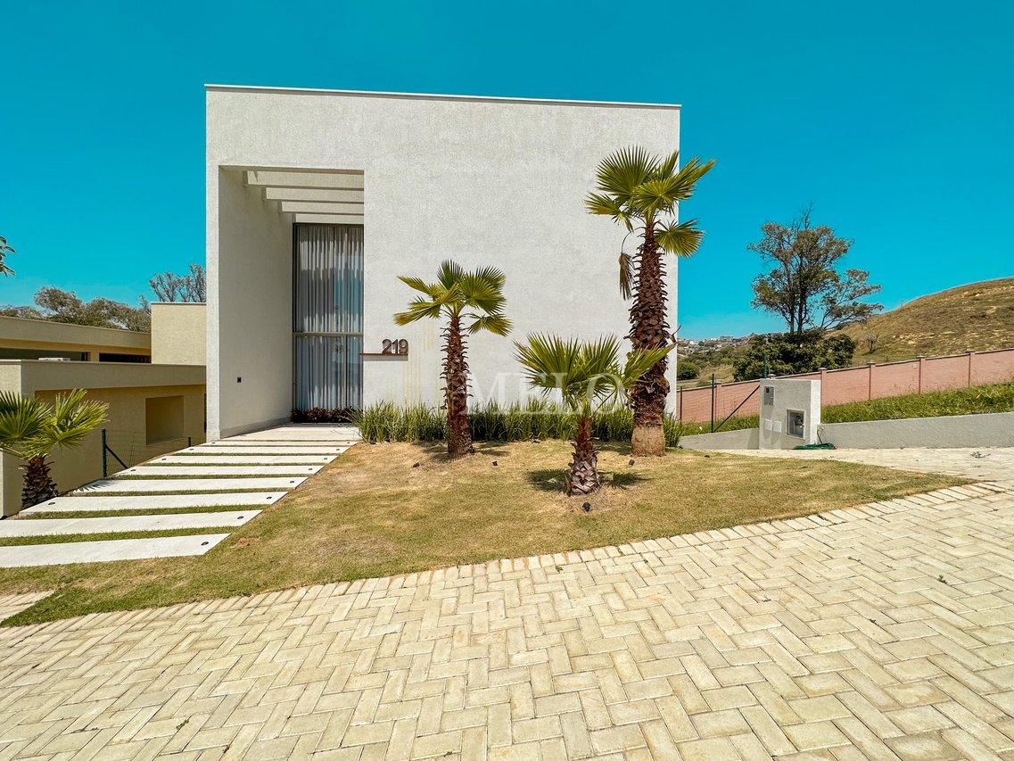 Belíssima casa mobiliada com piscina em condomínio fechado para locação por R$ 22.000,00 - Vespasiano - 