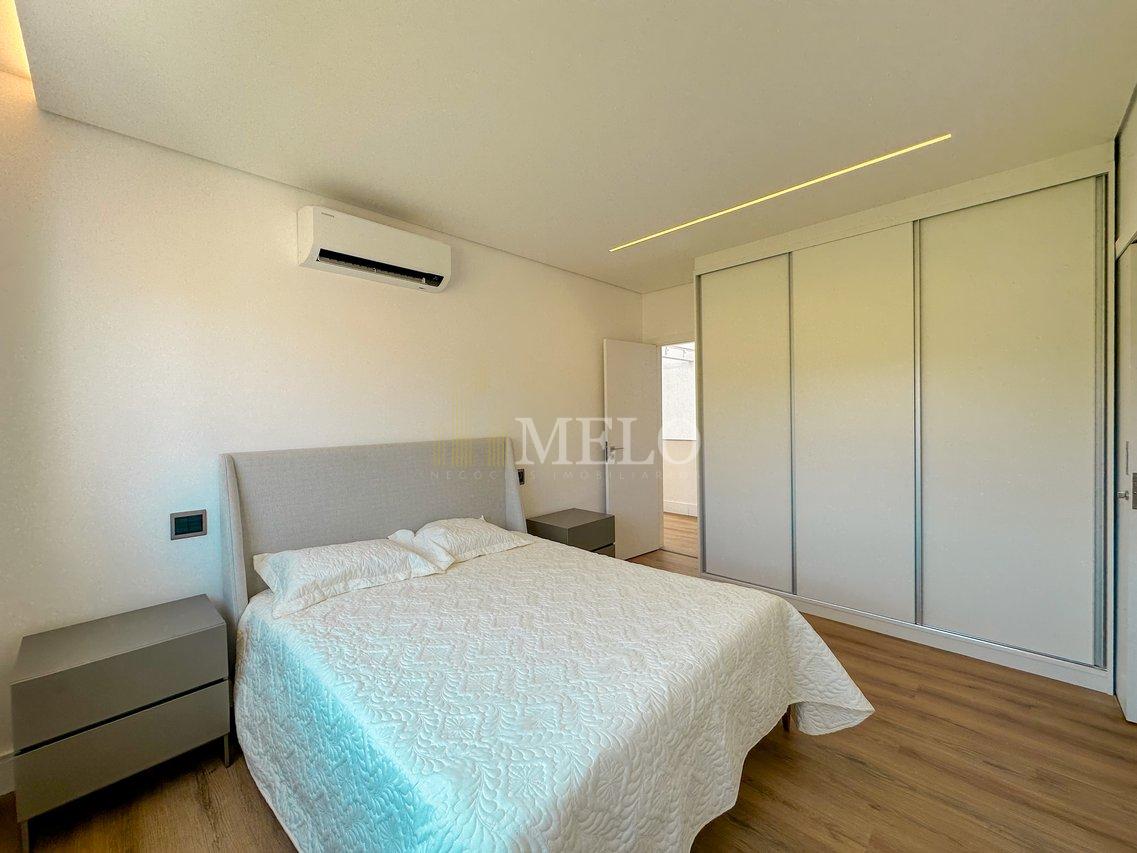 Belíssima casa mobiliada com piscina em condomínio fechado para locação por R$ 22.000,00 - Vespasiano - 