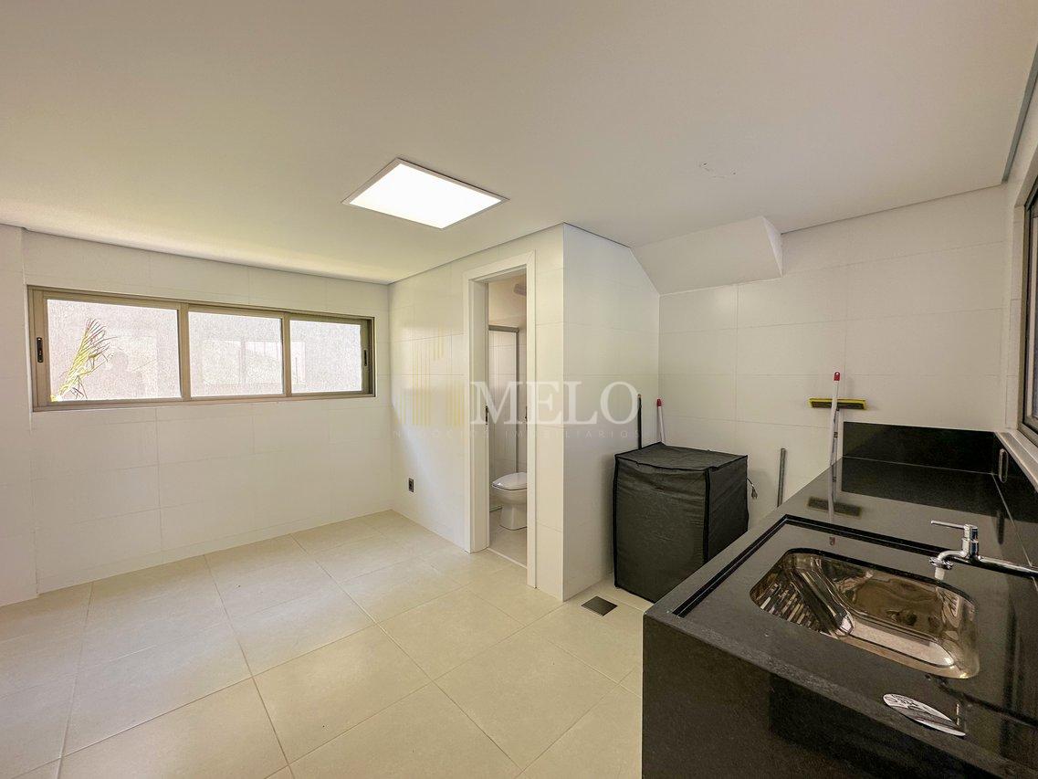 Belíssima casa mobiliada com piscina em condomínio fechado para locação por R$ 22.000,00 - Vespasiano - 