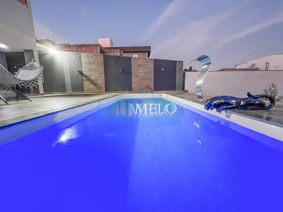 Belíssima casa  em condomínio Rosa dos Ventos á venda  por R$2.200000,00 - Vespasiano - 