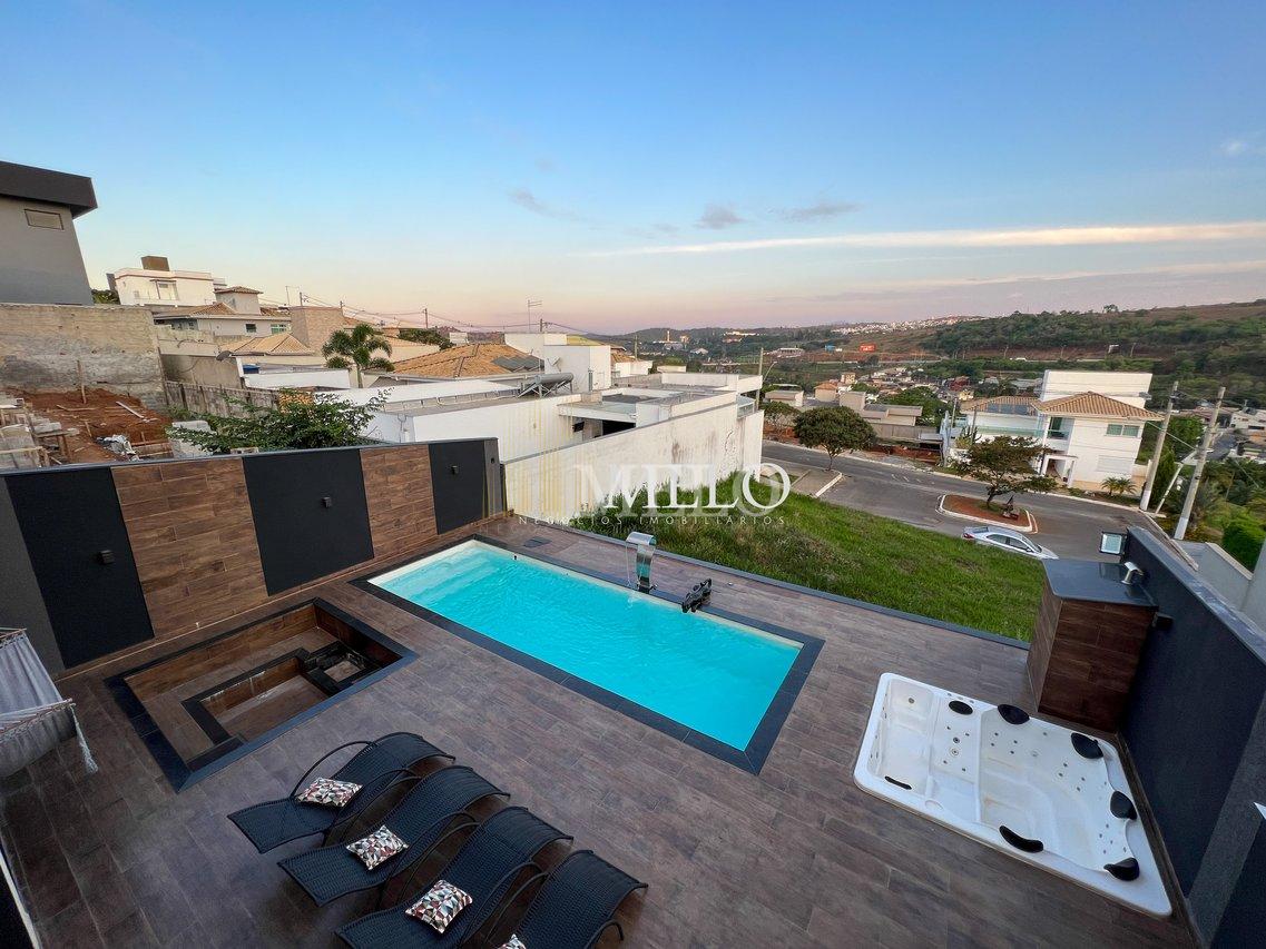 Belíssima casa  em condomínio Rosa dos Ventos á venda  por R$2.200000,00 - Vespasiano - 