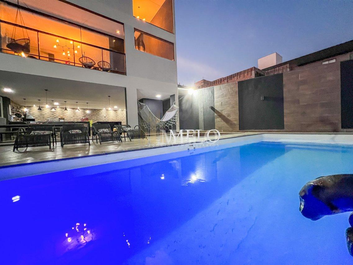 Belíssima casa  em condomínio Rosa dos Ventos á venda  por R$2.200000,00 - Vespasiano - 