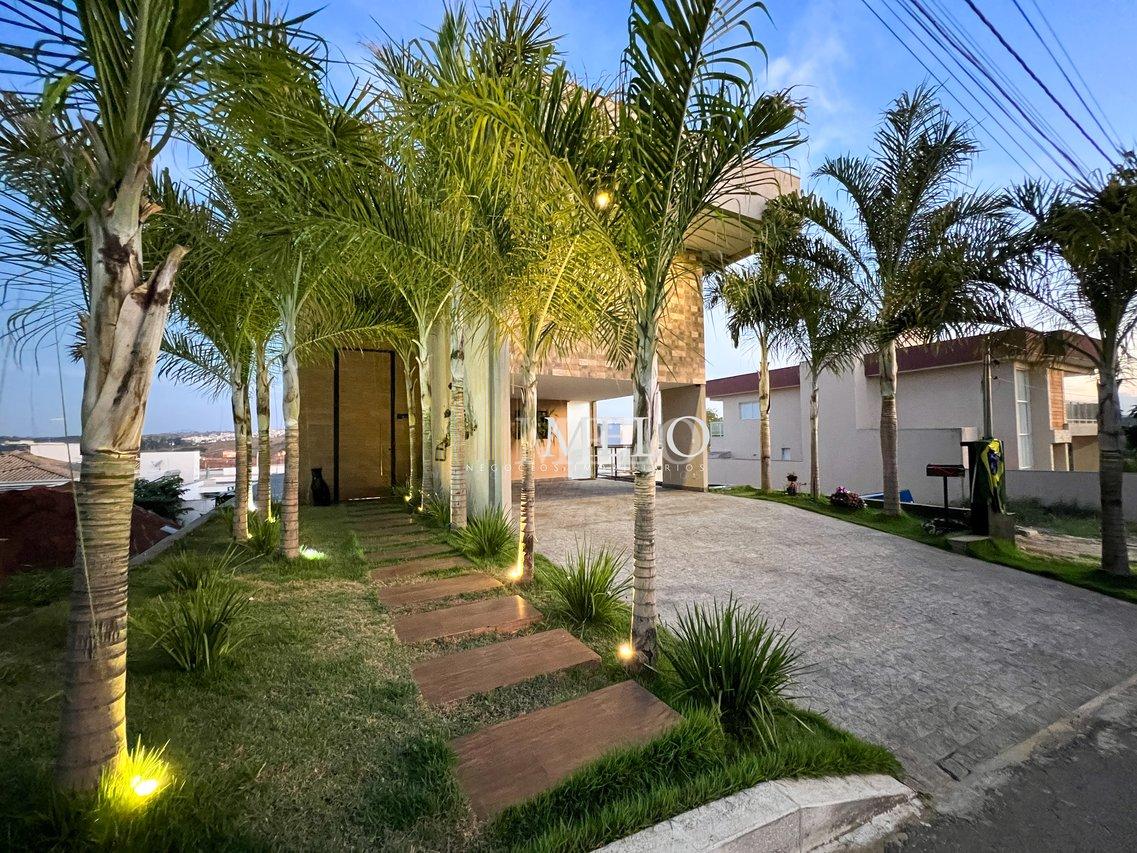 Belíssima casa  em condomínio Rosa dos Ventos á venda  por R$2.200000,00 - Vespasiano - 
