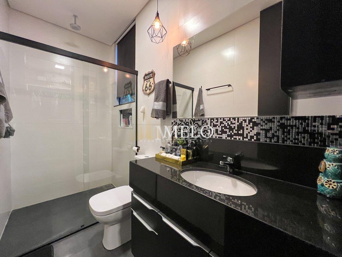 Belíssima casa  em condomínio Rosa dos Ventos á venda  por R$2.200000,00 - Vespasiano - 
