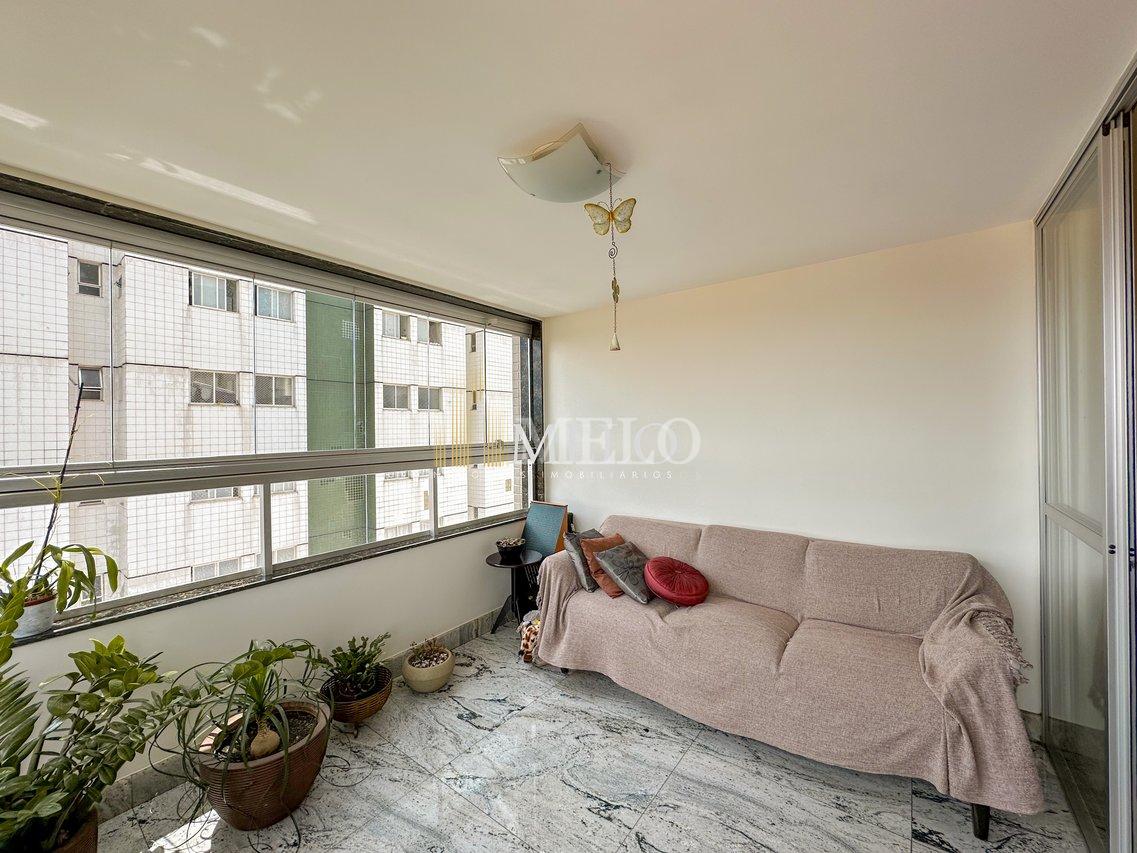 Belíssimo Apartamento com elevador no bairro Itapoã à venda por R$ 1.000.000,00 - Belo Horizonte - 