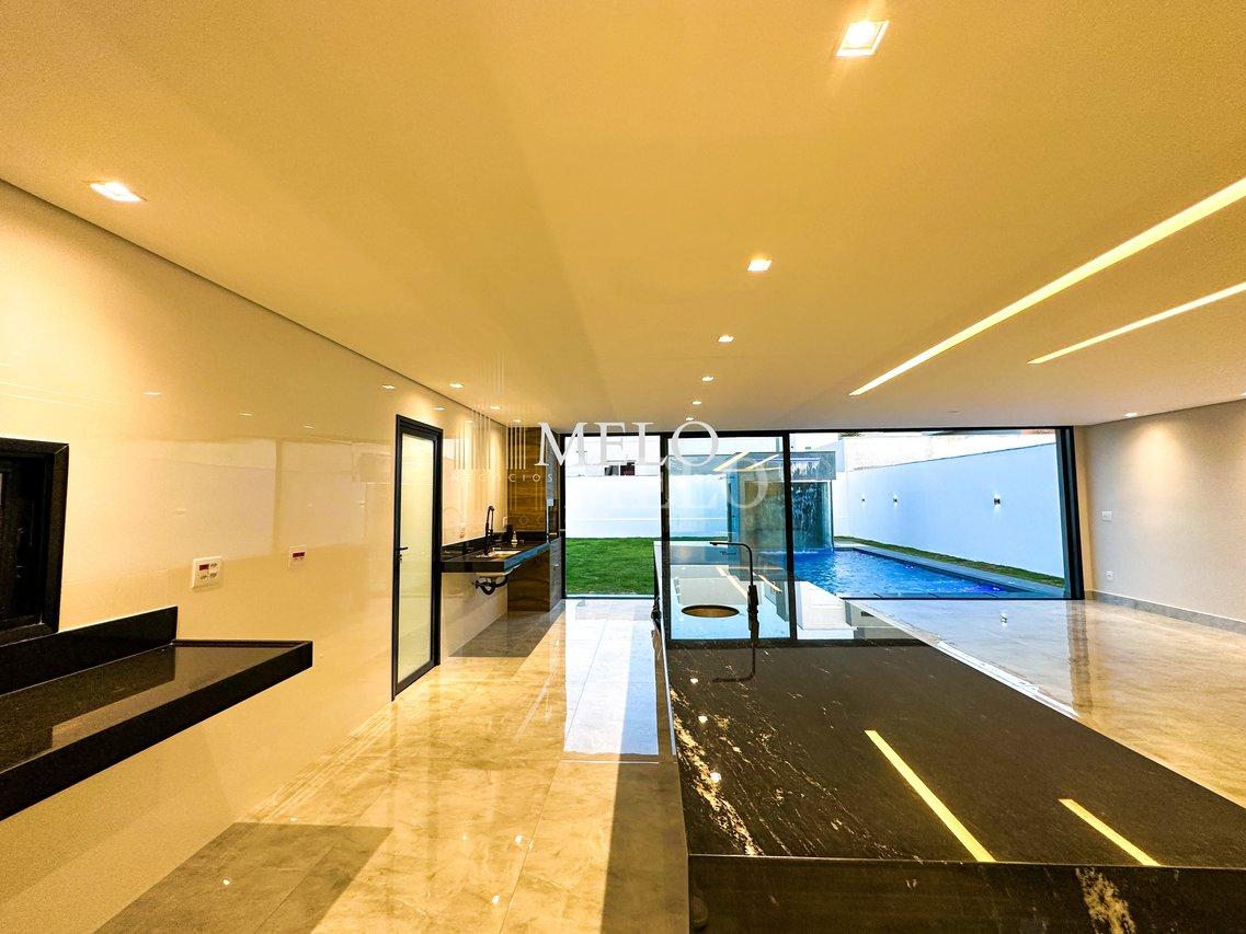 Belíssima  casa em Condomínio no  Gran Park à venda por R$2.490.000,00 - Vespasiano - 