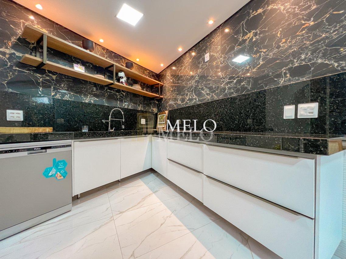Belíssima casa com espaço gourmet à venda no Castelo R$ 1.290.000,00! - Belo Horizonte - 