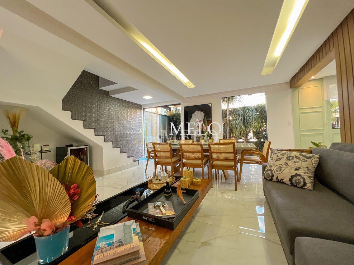 Belíssima casa com espaço gourmet à venda no Castelo R$ 1.290.000,00! - Belo Horizonte - 