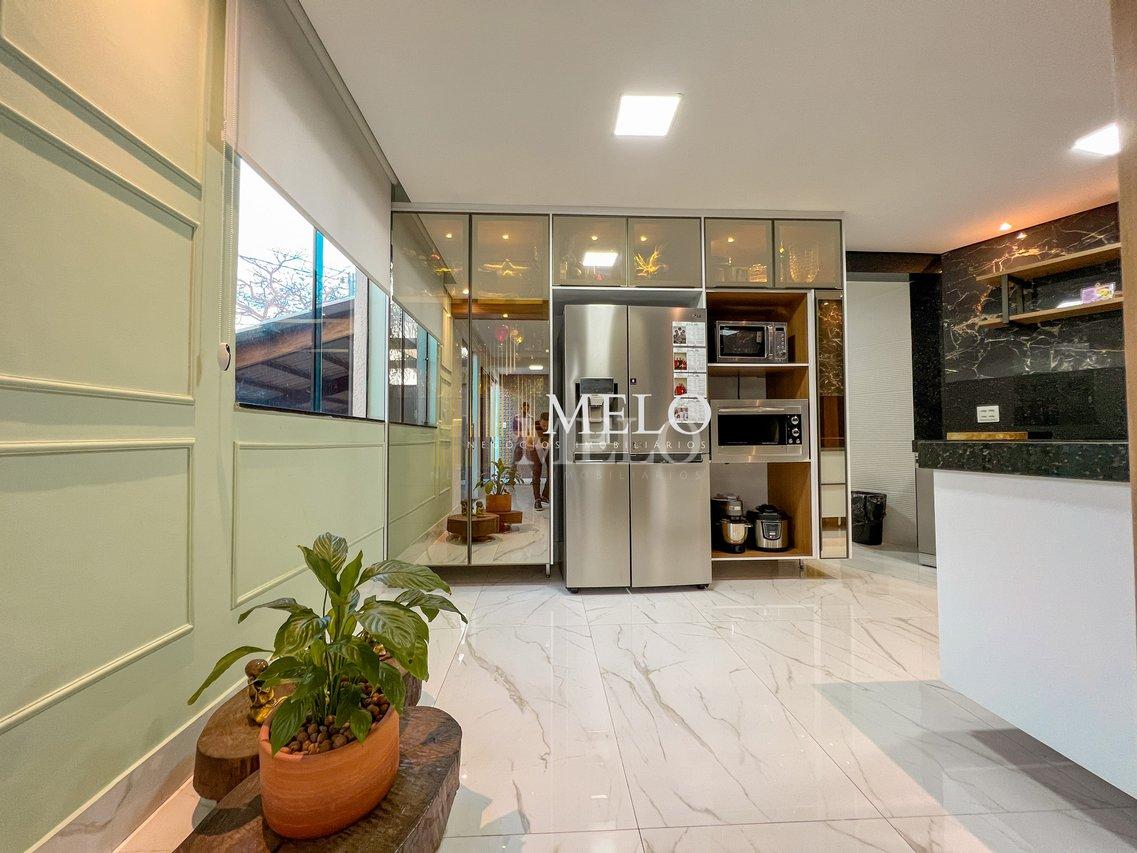 Belíssima casa com espaço gourmet à venda no Castelo R$ 1.290.000,00! - Belo Horizonte - 