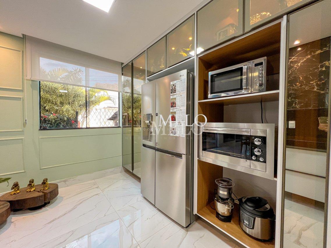 Belíssima casa com espaço gourmet à venda no Castelo R$ 1.290.000,00! - Belo Horizonte - 