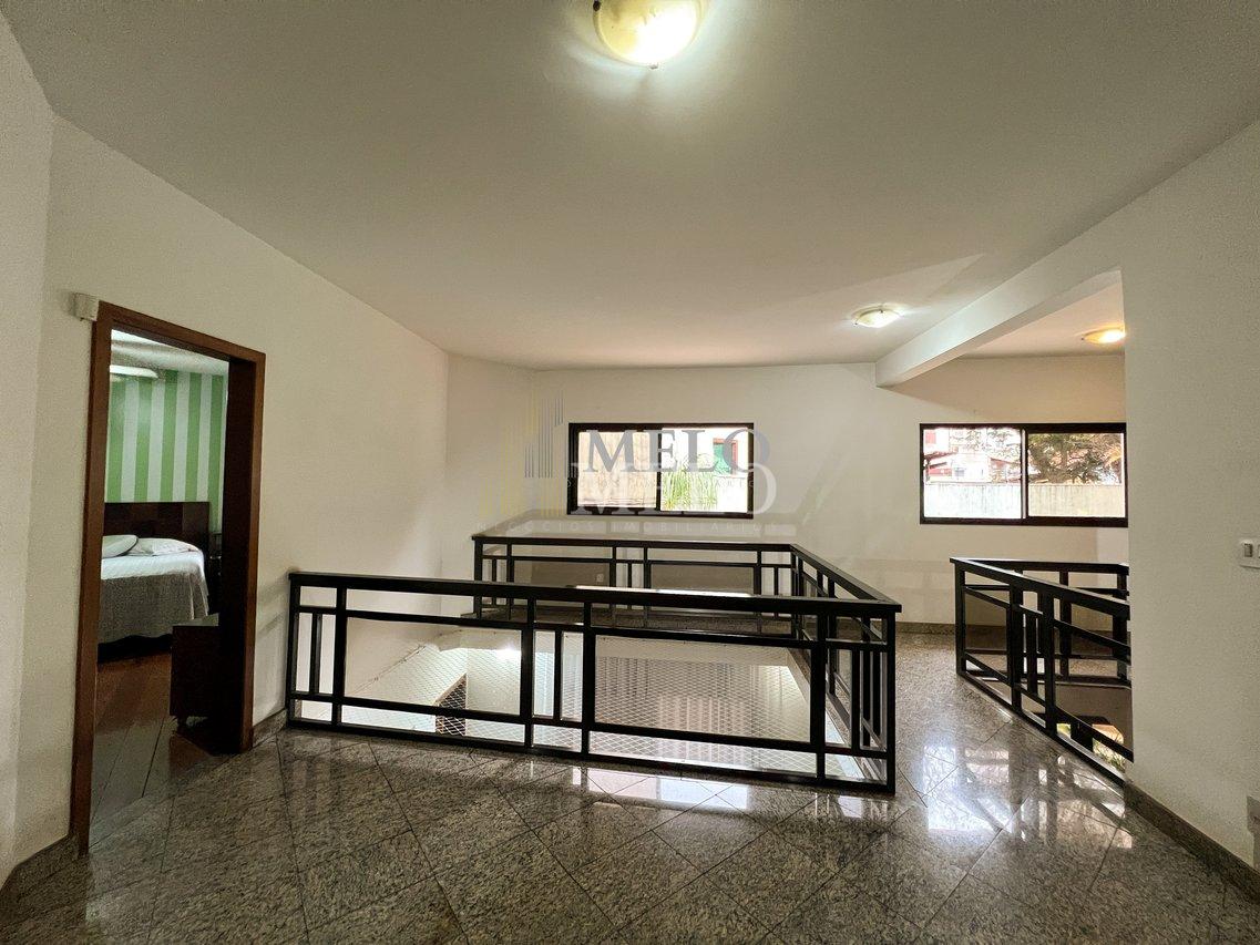 Belíssima Casa à venda no Castelo por R$1.860.000,00 Rua Castelo de Edimburgo Belo Horizonte - 