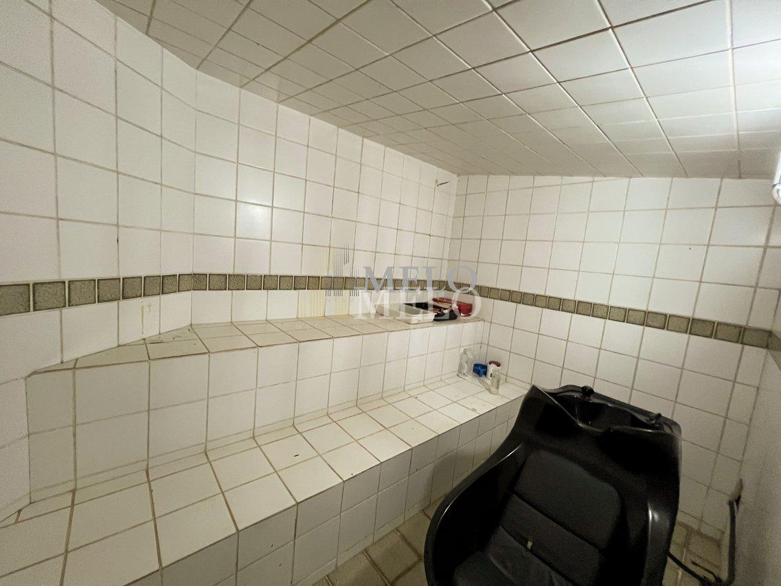 Belíssima Casa à venda no Castelo por R$1.860.000,00 Rua Castelo de Edimburgo Belo Horizonte - 