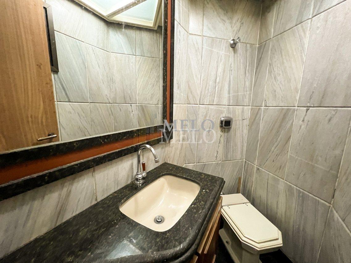 Belíssima Casa à venda no Castelo por R$1.860.000,00 Rua Castelo de Edimburgo Belo Horizonte - 