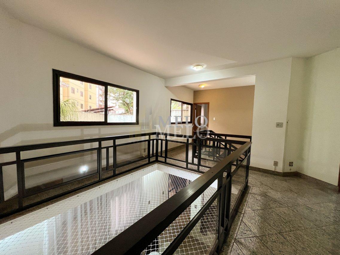 Belíssima Casa à venda no Castelo por R$1.860.000,00 Rua Castelo de Edimburgo Belo Horizonte - 