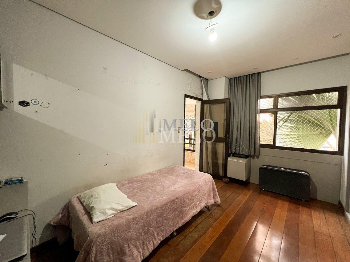 Belíssima Casa à venda no Castelo por R$1.860.000,00 Rua Castelo de Edimburgo Belo Horizonte - 