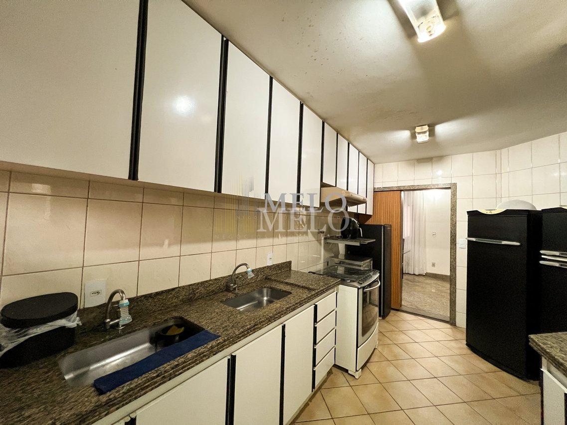 Belíssima Casa à venda no Castelo por R$1.860.000,00 Rua Castelo de Edimburgo Belo Horizonte - 