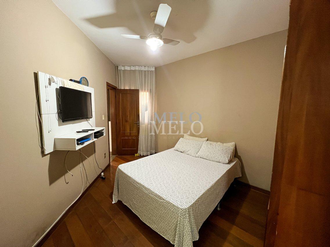 Belíssima Casa à venda no Castelo por R$1.860.000,00 Rua Castelo de Edimburgo Belo Horizonte - 
