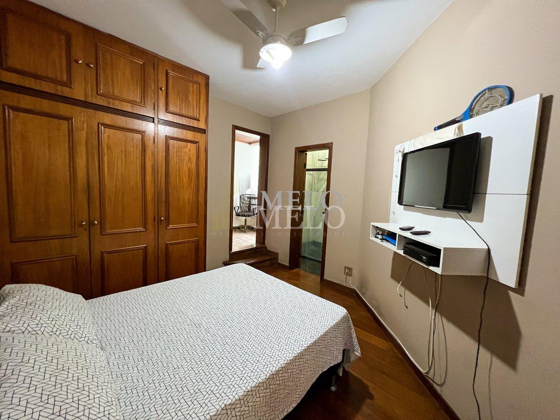 Belíssima Casa à venda no Castelo por R$1.860.000,00 Rua Castelo de Edimburgo Belo Horizonte - 