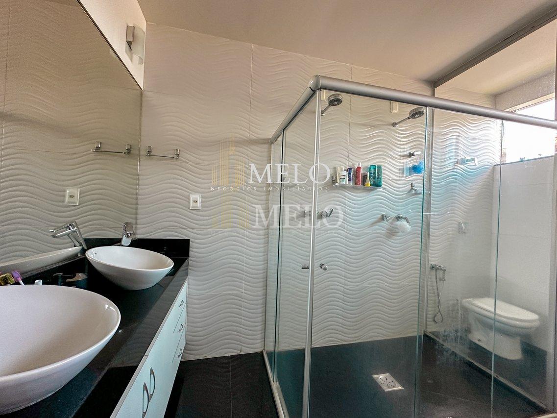 Casa de Alto Padrão a venda no Bairro Trevo Pampulha R$ 2.200.000,00 - Belo Horizonte - 