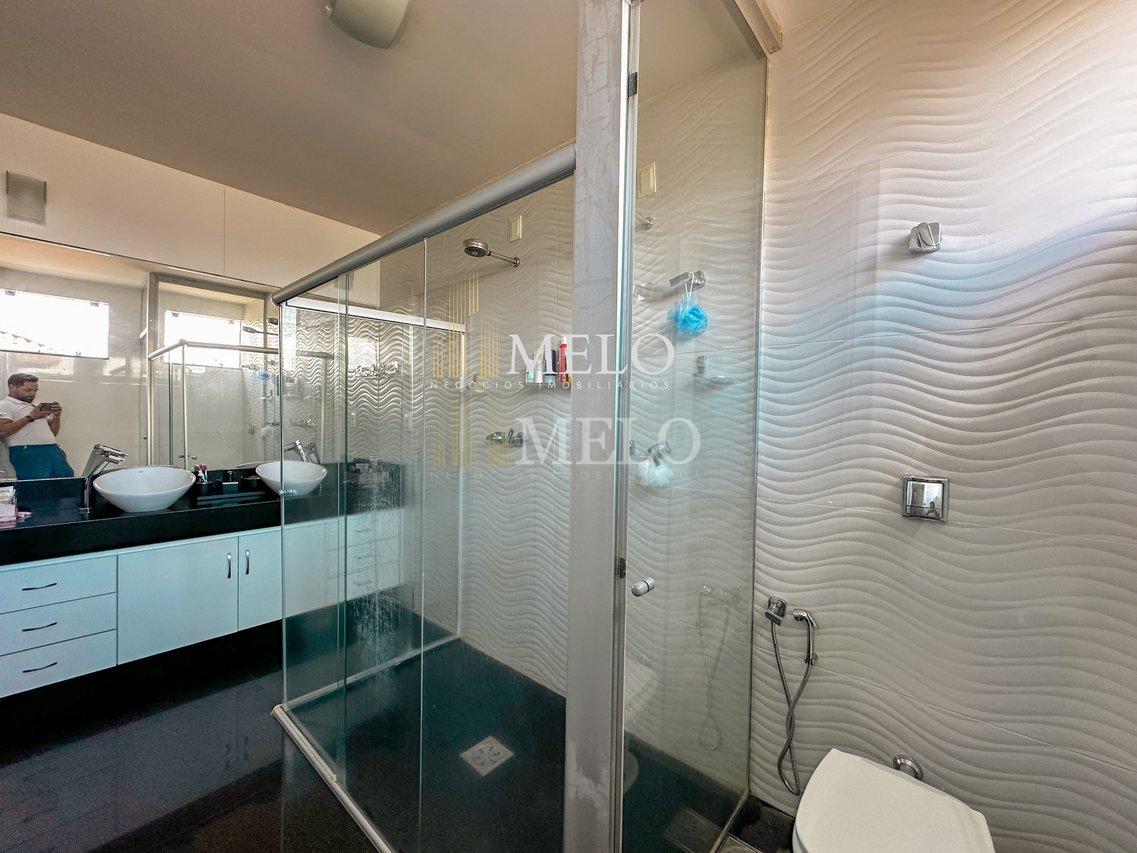 Casa de Alto Padrão a venda no Bairro Trevo Pampulha R$ 2.200.000,00 - Belo Horizonte - 