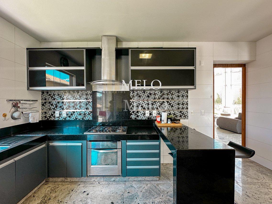 Casa de Alto Padrão a venda no Bairro Trevo Pampulha R$ 2.200.000,00 - Belo Horizonte - 