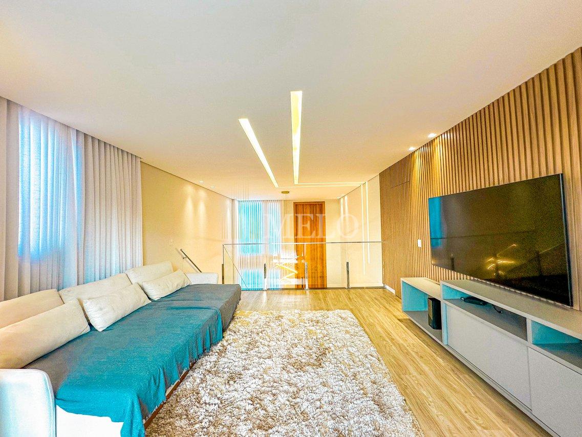 Belíssima Casa no Condomínio Gran Park à venda por R$2.790.000,00 Rua Machado de Assis Vespasiano - 