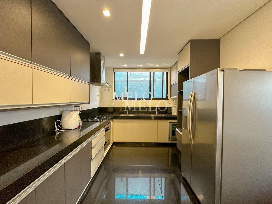 Belíssima Casa no Condomínio Gran Park à venda por R$2.790.000,00 Rua Machado de Assis Vespasiano - 