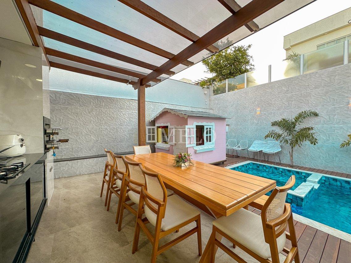 Belíssima Casa no Condomínio Gran Park à venda por R$2.790.000,00 Rua Machado de Assis Vespasiano - 