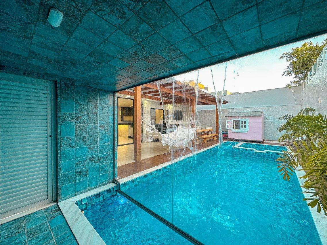 Belíssima Casa no Condomínio Gran Park à venda por R$2.790.000,00 Rua Machado de Assis Vespasiano - 