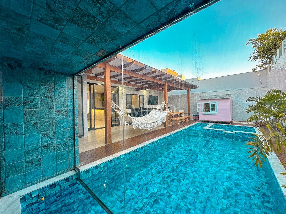 Belíssima Casa no Condomínio Gran Park à venda por R$2.790.000,00 Rua Machado de Assis Vespasiano - 