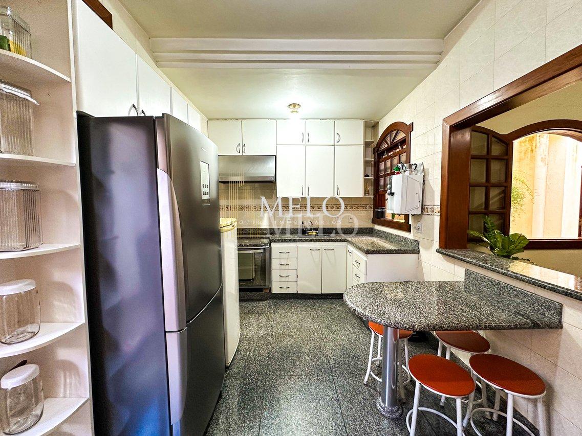 Belíssima casa colonial à venda no Santa Amélia por R$ 1.925.000,00 - Belo Horizonte - 