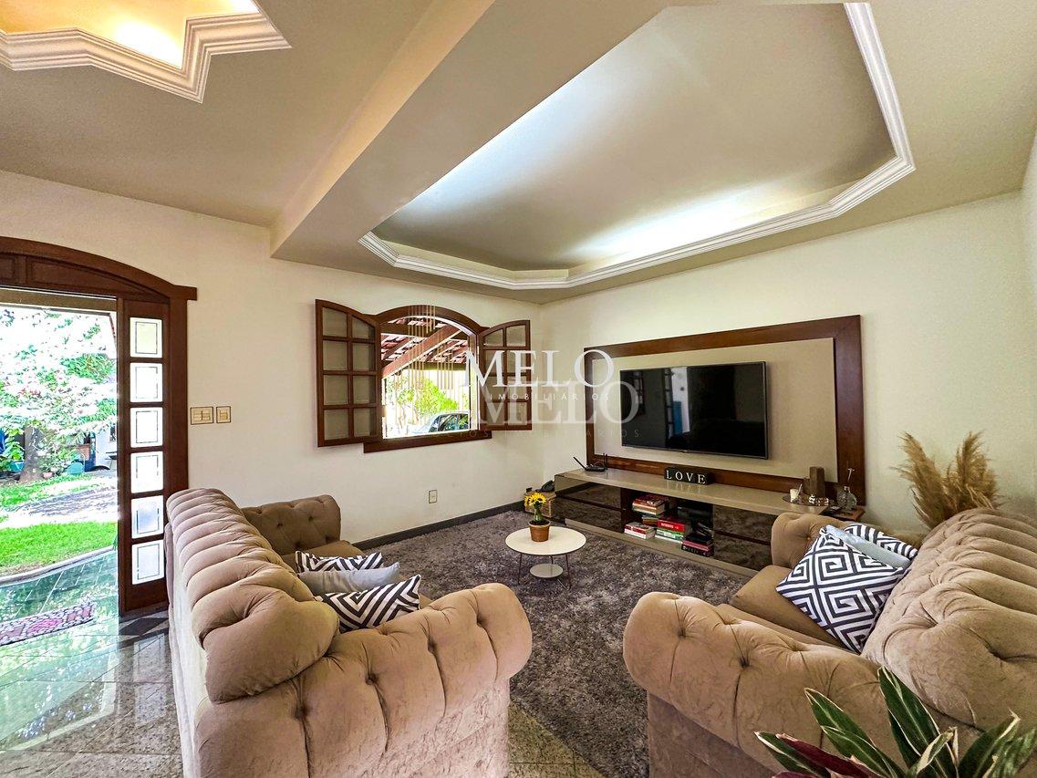 Belíssima casa colonial à venda no Santa Amélia por R$ 1.925.000,00 - Belo Horizonte - 
