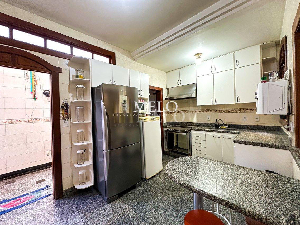 Belíssima casa colonial à venda no Santa Amélia por R$ 1.925.000,00 - Belo Horizonte - 