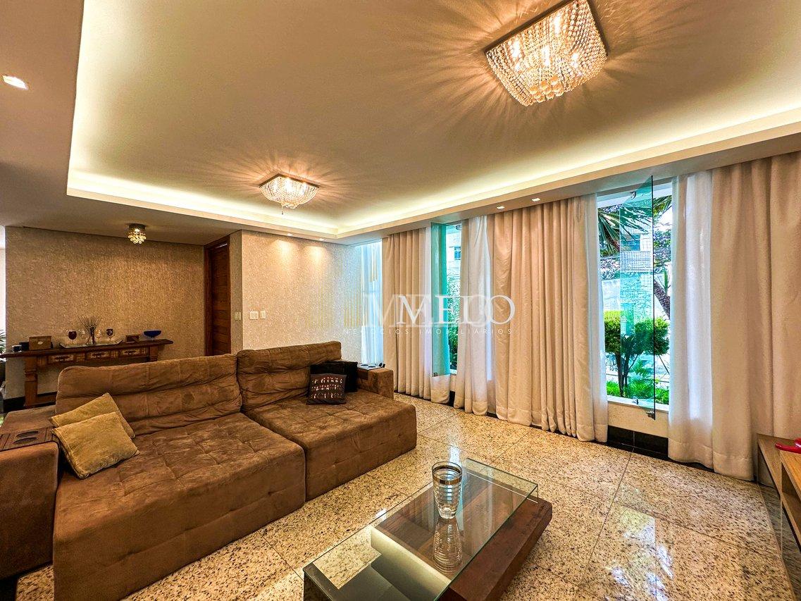 Belíssima casa linear à venda no Castelo R$2.700.000,00 - Belo Horizonte - 