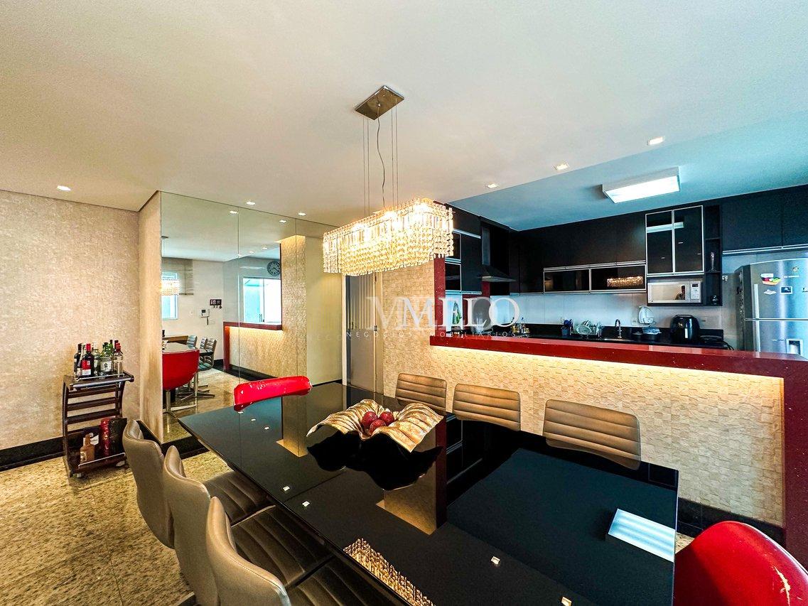 Belíssima casa linear à venda no Castelo R$2.700.000,00 - Belo Horizonte - 