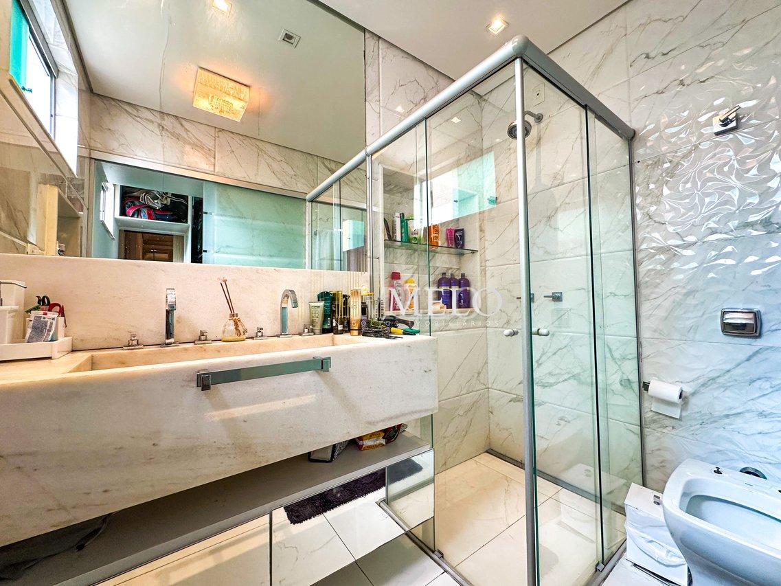 Belíssima casa linear à venda no Castelo R$2.700.000,00 - Belo Horizonte - 