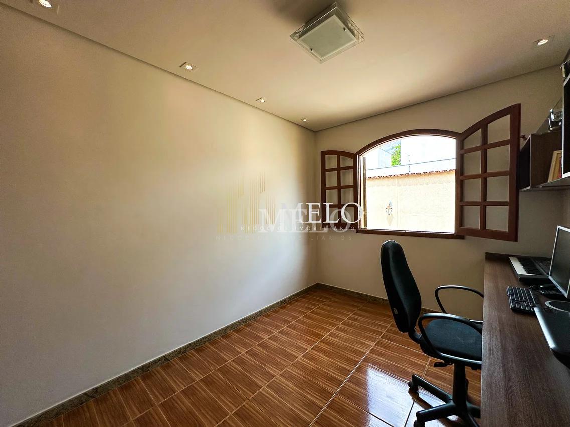 Belíssima casa linear à venda no Itapoã por R$ 1.350.000,00 Rua Vicenzo Masi Belo Horizonte - 