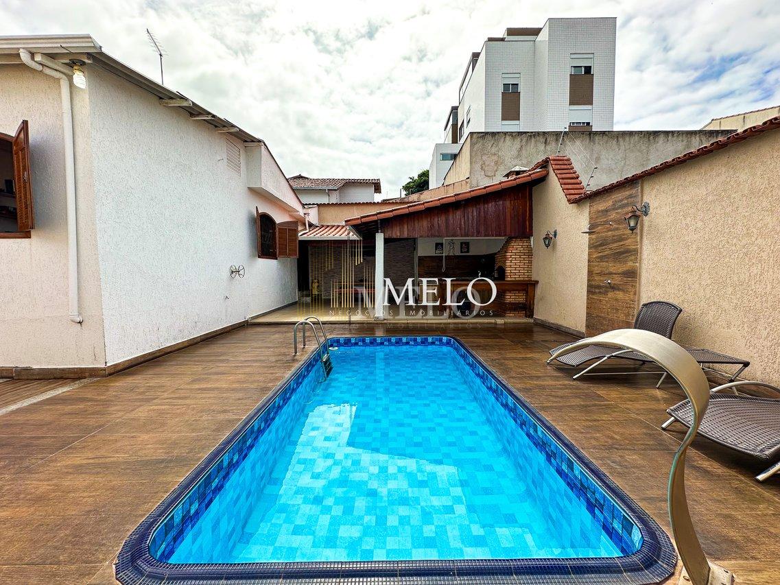 Belíssima casa linear à venda no Itapoã por R$ 1.350.000,00 Rua Vicenzo Masi Belo Horizonte - 