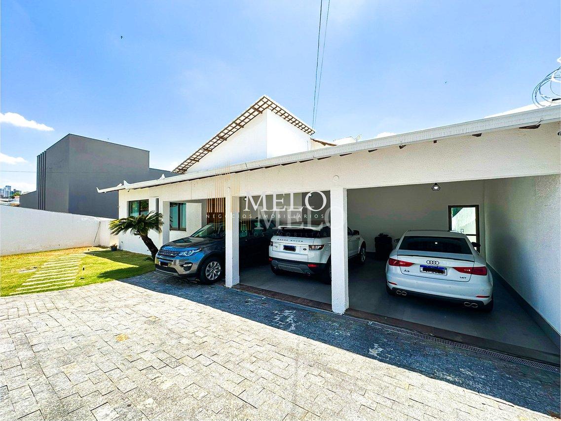Belíssima casa mobiliada com piscina para locação no Bairro São Luiz por R$25.000,00 - Belo Horizonte - 