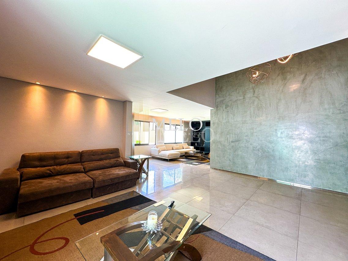 Belíssima casa mobiliada com piscina para locação no Bairro São Luiz por R$25.000,00 - Belo Horizonte - 