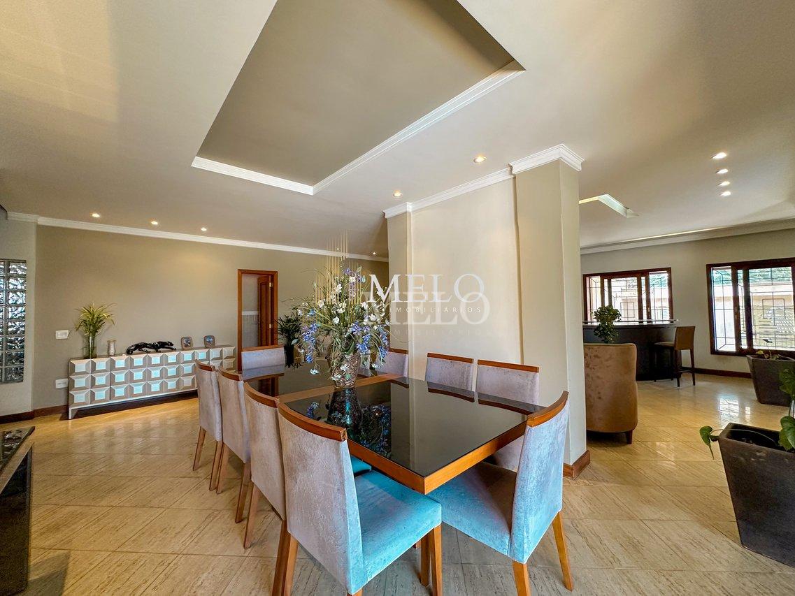 Belíssima Casa no Bandeirantes à venda  por R$ 2.400.000,00 - Belo Horizonte - 