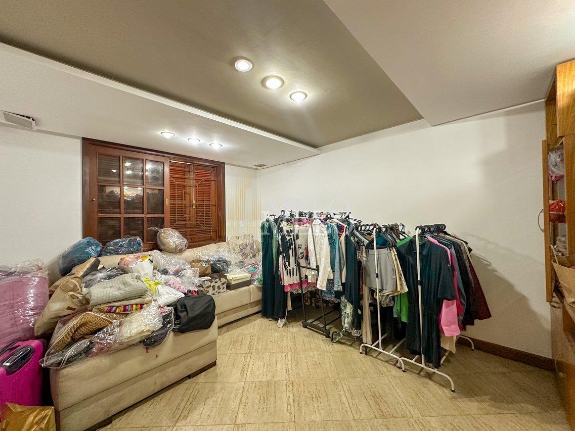 Belíssima Casa no Bandeirantes à venda  por R$ 2.400.000,00 - Belo Horizonte - 