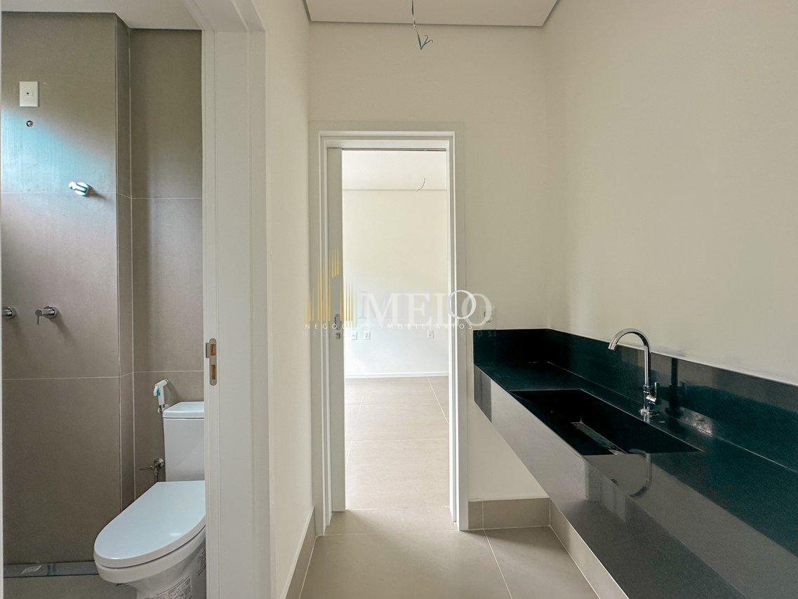Belíssima casa a venda no Condominio Lares da Mata R$2.200.000,00 - Belo Horizonte - 