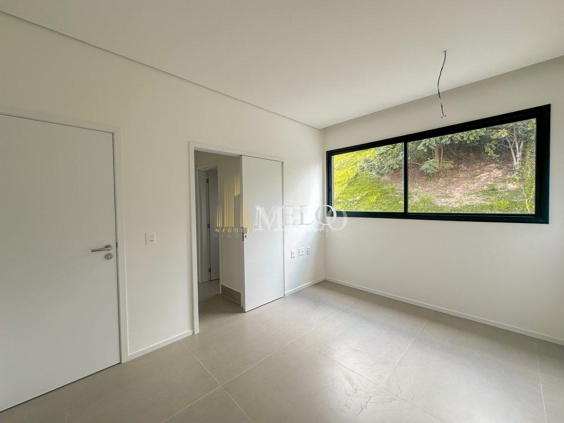 Belíssima casa a venda no Condominio Lares da Mata R$2.200.000,00 - Belo Horizonte - 
