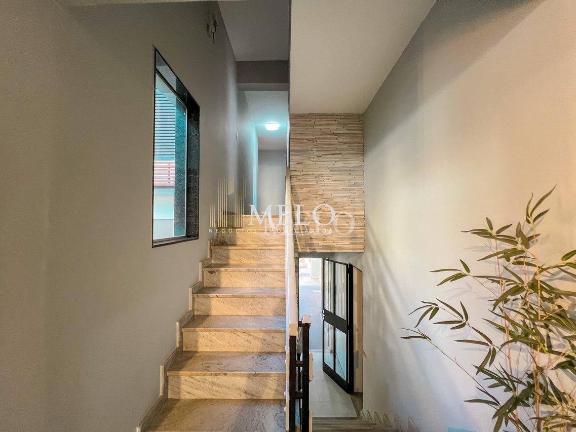 Belíssima casa com piscina para venda no Bairro Itapoá R$ 1.890.000,00 - Belo Horizonte - 