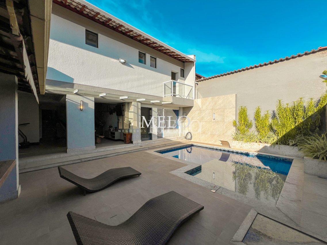 Belíssima casa com piscina para venda no Bairro Itapoá R$ 1.890.000,00 - Belo Horizonte - 