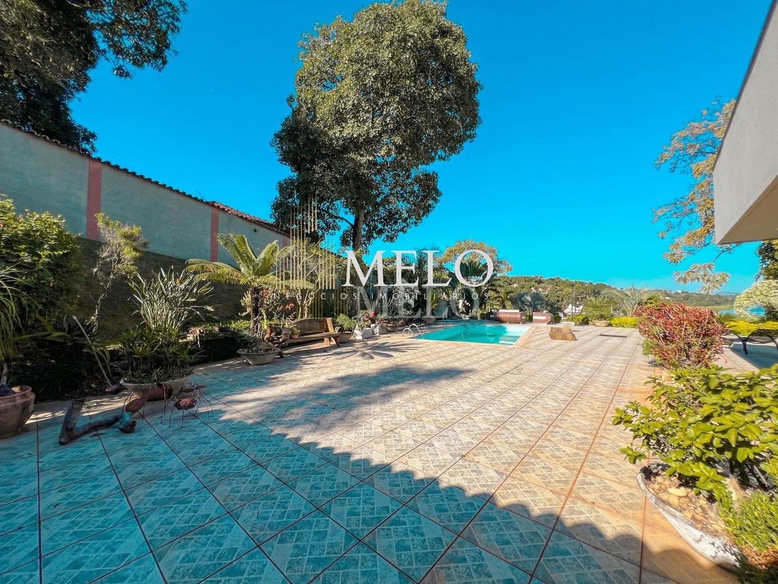 Belíssima Mansão de frente para a Lagoa à venda por R$ 5.000,000,00!  Belo Horizonte - 