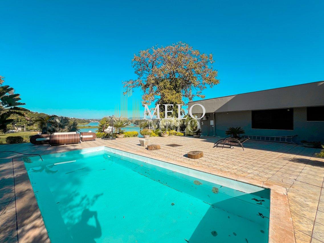 Belíssima Mansão de frente para a Lagoa à venda por R$ 5.000,000,00!  Belo Horizonte - 
