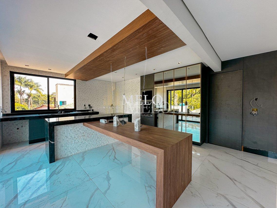 Belíssima Casa  Fachada imponente com vista para lagoa da Pampulha Venda R$5.200.000,00  Belo Horizonte - 