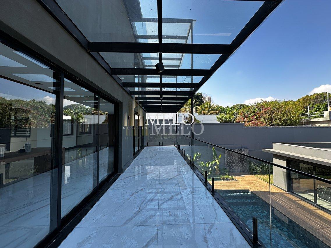 Belíssima Casa  Fachada imponente com vista para lagoa da Pampulha Venda R$5.200.000,00  Belo Horizonte - 